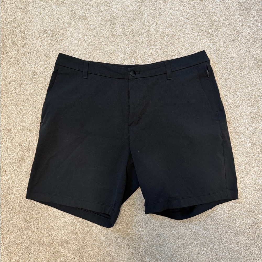 Men’s Lululemon Commission Short (WovenAir) - 7” Inseam